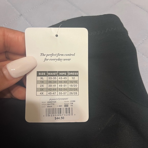 Ashley Stewart shapeware - Picture 3 of 3